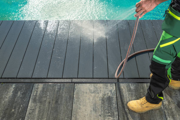 Best Garage Pressure Washing  in Halls, TN